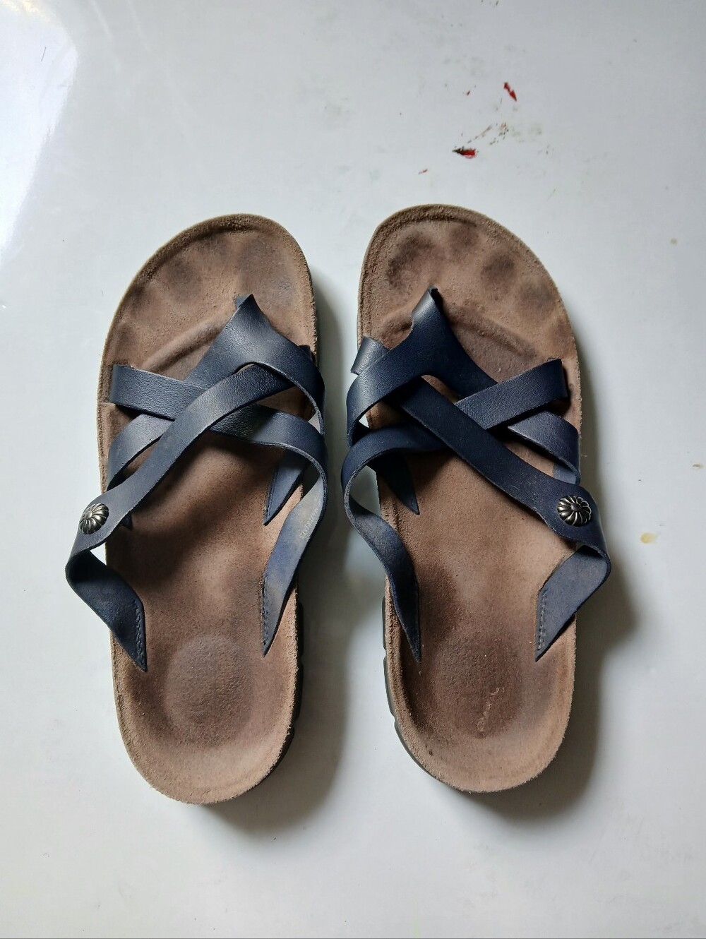 Cliff By White  Mountain Women's Navy Leather Crisscross Slide Sandals Size 8M.